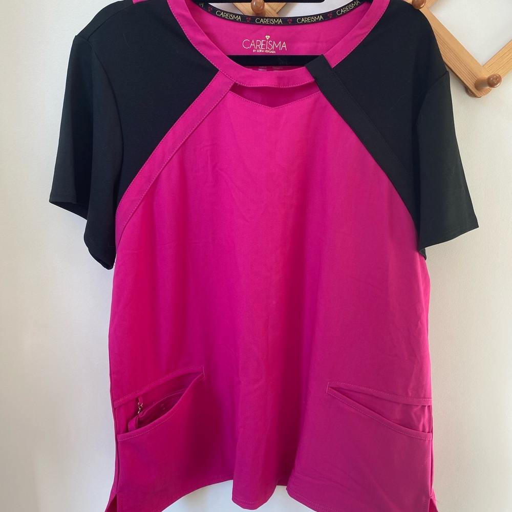 Women’s scrub top